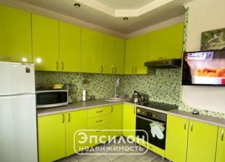 Продам 3-комнатную квартиру, 80.9 м2, Курск, проспект Анатолия Дериглазова, 77