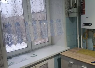 Сдам в аренду 2-ком. квартиру, 43 м2, Ивановская область, Футбольная улица, 1/8