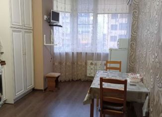Сдам в аренду двухкомнатную квартиру, 70 м2, Адыгея, улица Гагарина, 159лит3