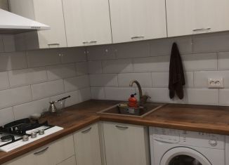 Сдаю однокомнатную квартиру, 30 м2, Сочи, улица Ульянова, 101, микрорайон Черемушки