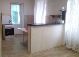 Продается 2-ком. квартира, 56 м2, Бавлы, улица Калинина, 42