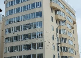 Продаю трехкомнатную квартиру, 81.2 м2, Ставрополь, Комсомольская улица, 45, микрорайон № 3