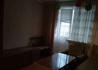 Сдается в аренду 3-комнатная квартира, 50 м2, Мариинск, улица Ленина