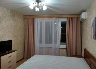 Сдам в аренду 1-комнатную квартиру, 33 м2, Москва, улица Пестеля, 4А, улица Пестеля