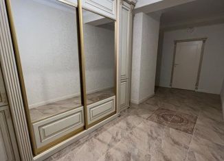Сдам в аренду 2-комнатную квартиру, 84 м2, Дагестан, Кавказская улица, 4Б