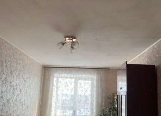 Продажа трехкомнатной квартиры, 57 м2, посёлок городского типа Чишмы, Революционная улица, 19