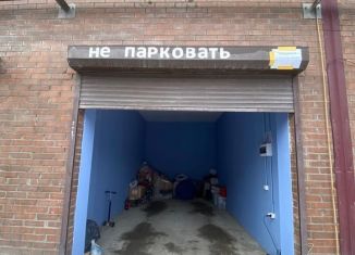 Продам гараж, 19 м2, Астрахань, улица Латышева, 3Ек1, ЖК Лазурный