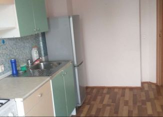 Сдам в аренду 2-ком. квартиру, 60 м2, Зеленодольск, улица Карла Маркса, 21