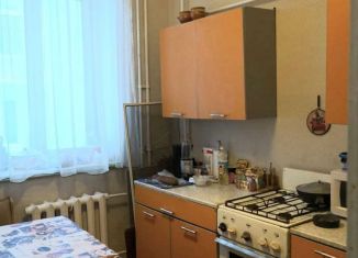 Продажа двухкомнатной квартиры, 60.3 м2, Краснотурьинск, улица Ленинского Комсомола, 33