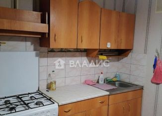 Аренда двухкомнатной квартиры, 54 м2, село Сновицы, Школьная улица, 7