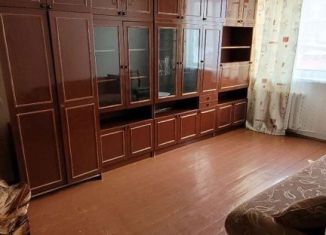 Сдается в аренду 2-ком. квартира, 48 м2, Каменск-Уральский, Каменская улица, 46