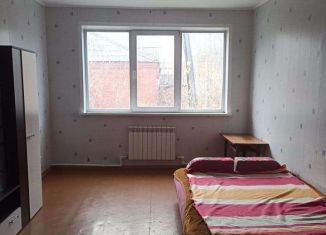 Продам двухкомнатную квартиру, 49 м2, Артёмовский, Октябрьская улица, 9А