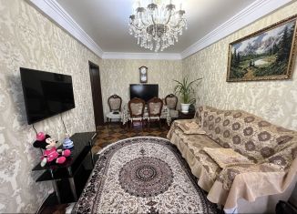 Двухкомнатная квартира на продажу, 55 м2, Каспийск, Советская улица, 8