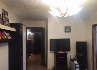 Продам 5-комнатную квартиру, 54 м2, Мурманская область, проспект Металлургов, 42к1