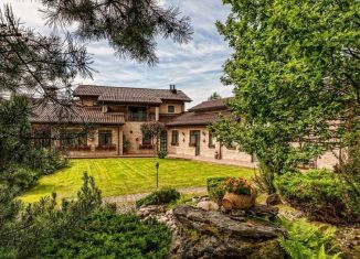 Продажа коттеджа, 1400 м2, деревня Веледниково, Тихая улица, 1