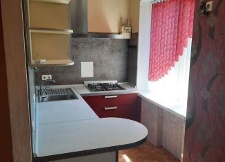 Сдается в аренду 3-комнатная квартира, 60 м2, город Морозовск, улица Луначарского