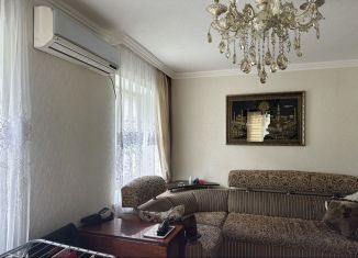Трехкомнатная квартира на продажу, 44 м2, Адыгейск, проспект Ленина, 24