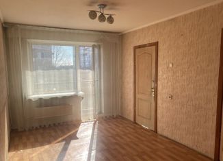 Продаю четырехкомнатную квартиру, 61.6 м2, Минусинск, Абаканская улица, 39