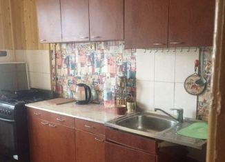 Продаю 1-комнатную квартиру, 37 м2, Псков, улица Кузбасской Дивизии, 50