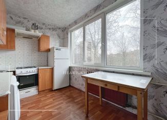 Продам 2-ком. квартиру, 45.2 м2, Санкт-Петербург, Бухарестская улица, 88, метро Бухарестская