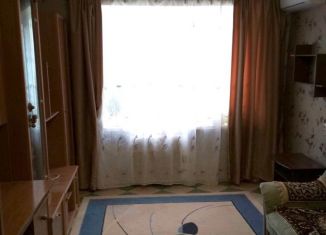 Продам 2-ком. квартиру, 45.3 м2, Армянск, микрорайон имени Генерала Васильева, 18