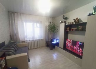 2-комнатная квартира на продажу, 38 м2, Череповец, Комсомольская улица, 2