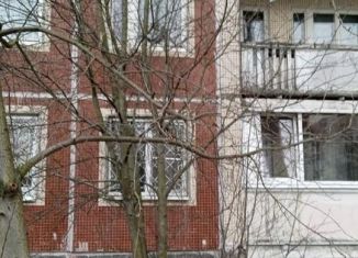 Продаю трехкомнатную квартиру, 58.3 м2, Колпино, Раумская улица, 11