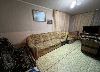 Аренда 2-комнатной квартиры, 42 м2, Новомосковск, Школьная улица, 8Б