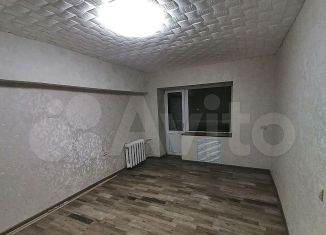 Двухкомнатная квартира на продажу, 40 м2, Краснотурьинск, Базстроевская улица, 24