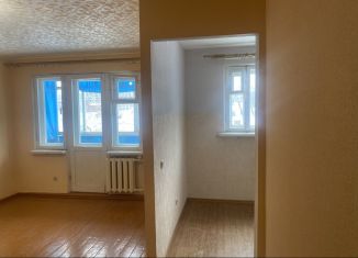 Продаю 1-комнатную квартиру, 27.5 м2, Первоуральск, улица Ватутина, 53А