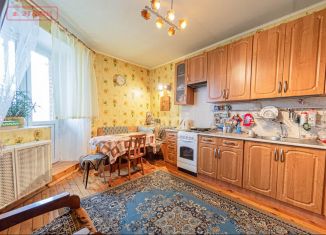 2-комнатная квартира на продажу, 72 м2, Петрозаводск, район Голиковка, улица Калинина, 61