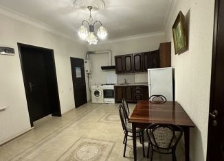 Сдам двухкомнатную квартиру, 50 м2, Дагестан, Школьная улица, 71