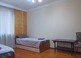 Двухкомнатная квартира в аренду, 44 м2, Махачкала, проспект Имама Шамиля, 33Б, Советский район