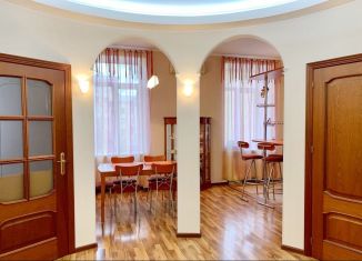 Продаю четырехкомнатную квартиру, 129 м2, Санкт-Петербург, проспект Стачек, 67к3