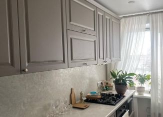 Продам 2-ком. квартиру, 51 м2, Михайловка, 2-я Краснознаменская улица, 57