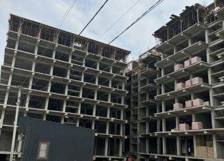 Продажа 1-ком. квартиры, 45 м2, Дагестан, проспект Амет-Хана Султана, 344