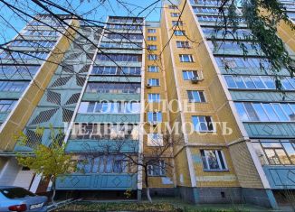 Продается 2-комнатная квартира, 54 м2, Курск, проспект Ленинского Комсомола, 48Б, Сеймский округ