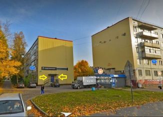 Сдаю помещение свободного назначения, 87 м2, Кириши, улица Нефтехимиков, 31