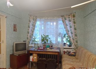 Двухкомнатная квартира на продажу, 43 м2, Вологодская область, проспект Строителей, 45