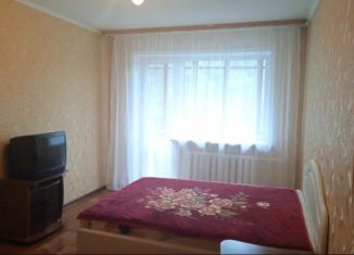 Аренда 1-комнатной квартиры, 32 м2, Кемерово, проспект Ленина, 133Б