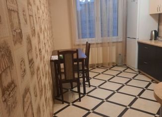 Сдам 3-комнатную квартиру, 75 м2, Калининград, улица Дзержинского, 168Г