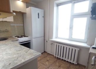 Продается двухкомнатная квартира, 36 м2, Ялуторовск, улица Лизы Чайкиной, 24