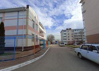 Продается 2-комнатная квартира, 61 м2, Крымск, 2-й Дивизионный переулок, 3
