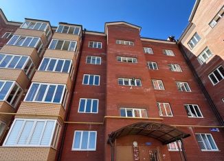 Продажа 5-комнатной квартиры, 80 м2, Владикавказ, улица Хадарцева, 39к2