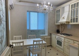 Продается двухкомнатная квартира, 50 м2, Грозный, улица А.А. Айдамирова, 141к3, микрорайон Ипподромный