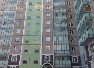 Сдается в аренду однокомнатная квартира, 42 м2, Красноярск, улица Карамзина, 11