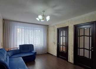 Продаю четырехкомнатную квартиру, 62.8 м2, Ижевск, Саратовская улица, 36, Нагорный жилой район