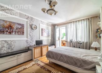 Продам 3-комнатную квартиру, 80.7 м2, поселение Десёновское, Нововатутинский проспект