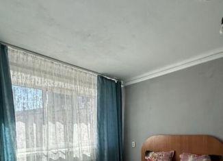 Сдам в аренду 2-комнатную квартиру, 42 м2, Улан-Удэ, улица Сухэ-Батора, 2