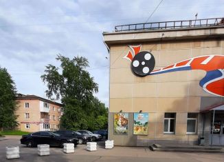 Продаю помещение свободного назначения, 45 м2, Чайковский, улица Карла Маркса, 31